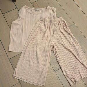 Pleated matching set